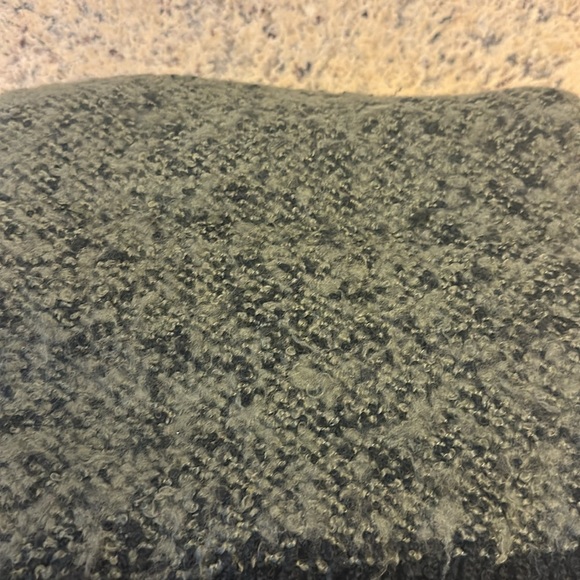 3 oversized scarfs - one price! - Picture 6 of 7